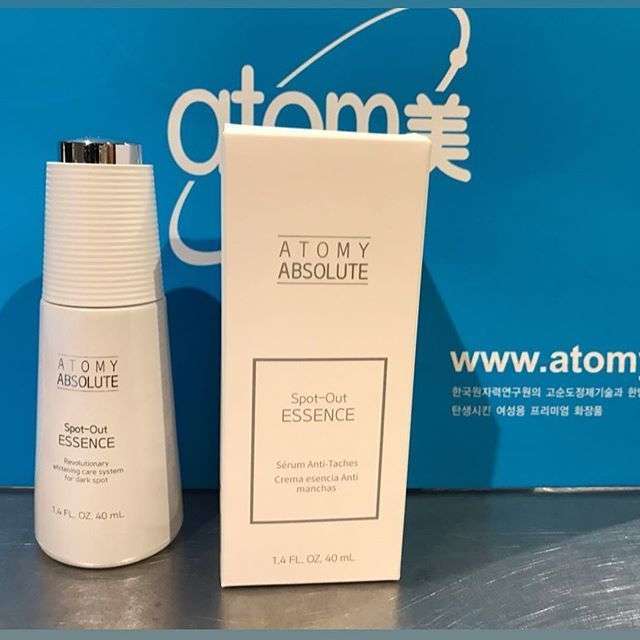 Tinh chất trị nám tàn nhang Atomy Absolute Spot-Out Essence Hàn Quốc mang đến cho bạn làn da tươi sáng, rạng rỡ với giải pháp chăm sóc da không tì vết